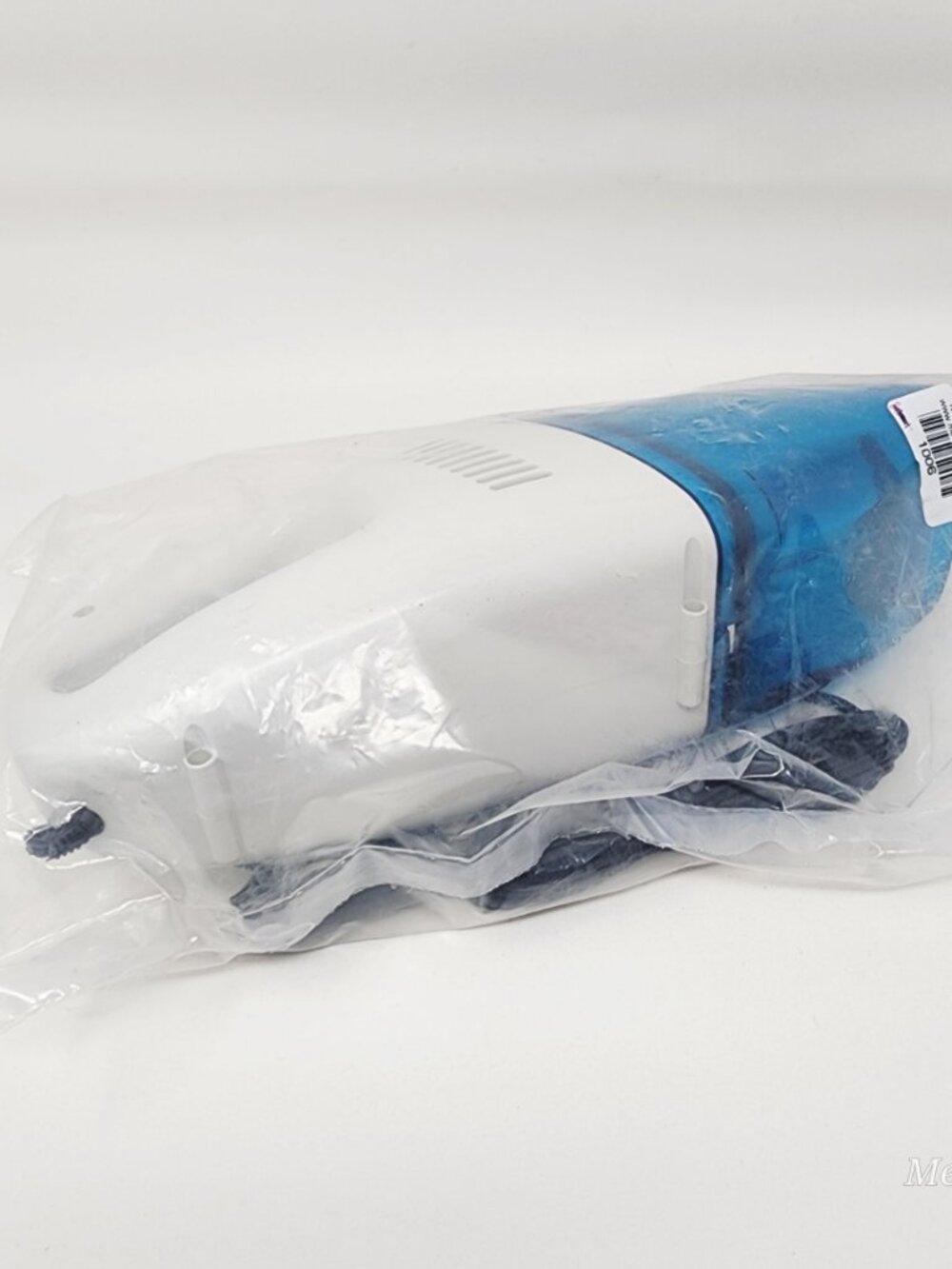 NEW - 12 V Handheld Car Vacuum